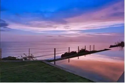 Пекату: The Sanctus Uluwatu