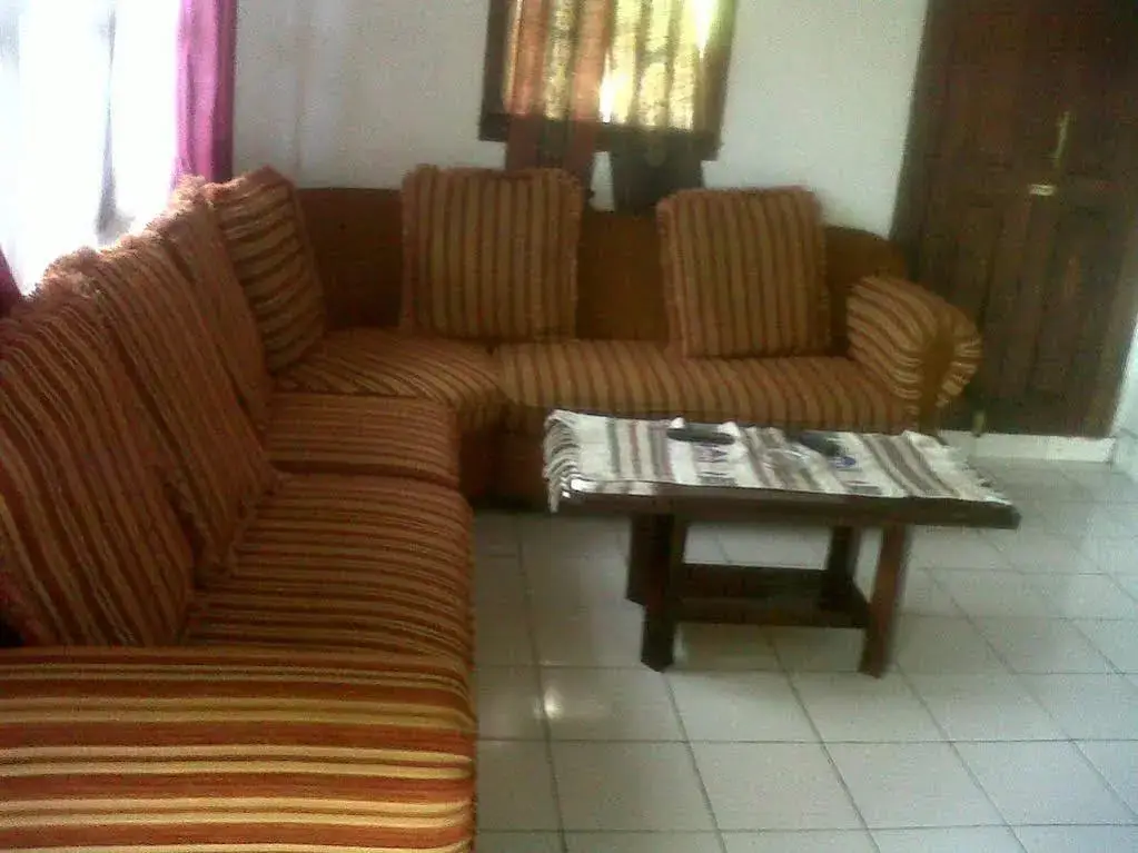 Педжаракан: Banyuwedang Home Stay