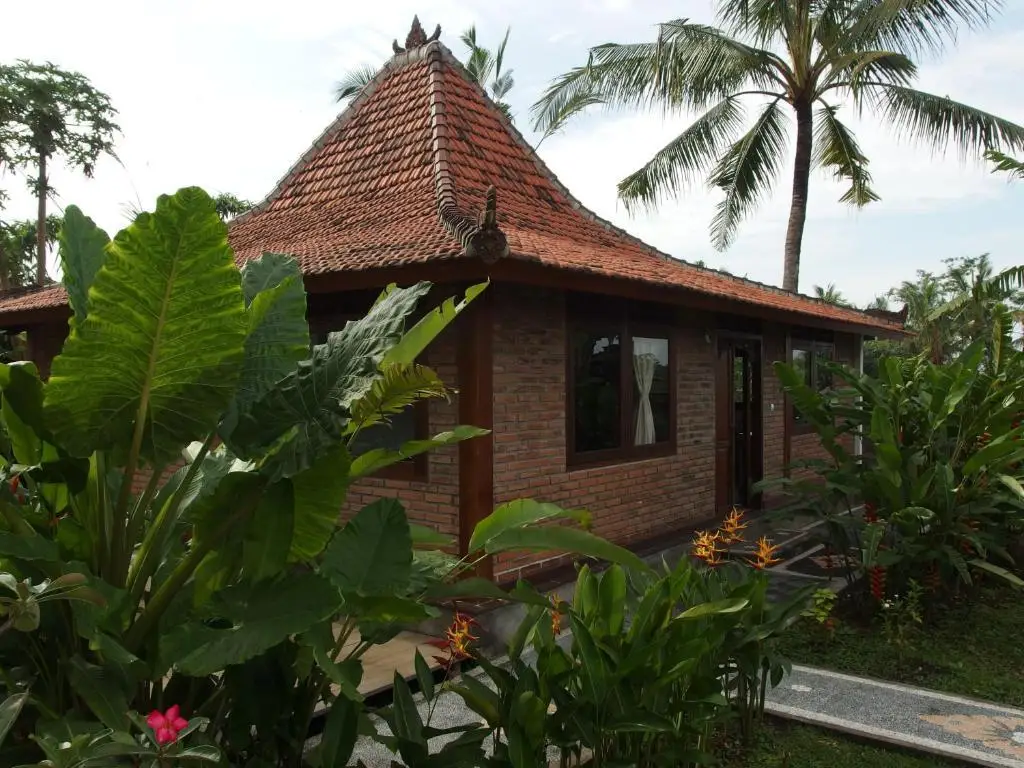 Убуд: Rumah Sungai