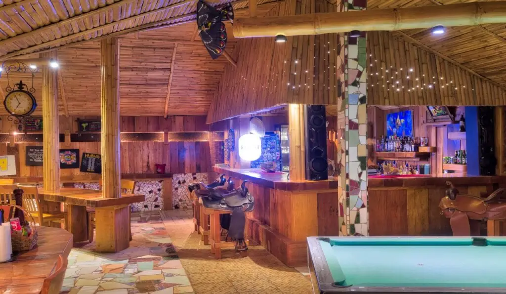 Купанг: Hotel La Hasienda