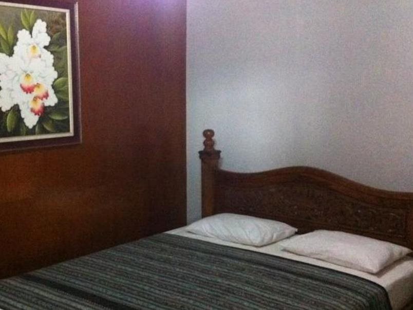 Депок: Puri Ayu Homestay