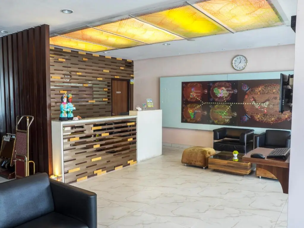 Джакарта: d'primahotel WTC Mangga Dua