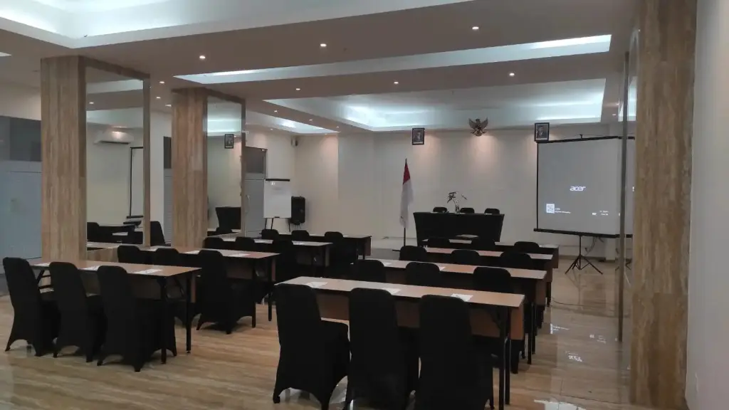 Матарам: Sunwood Hotel Arianz Mataram