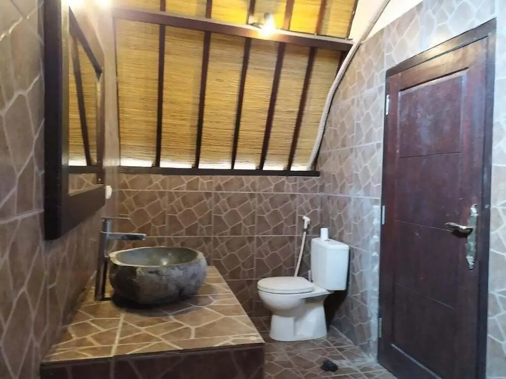Гили Траванган: Kusuka Bungalow