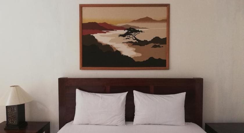 Бира: Hotel Patma Bira
