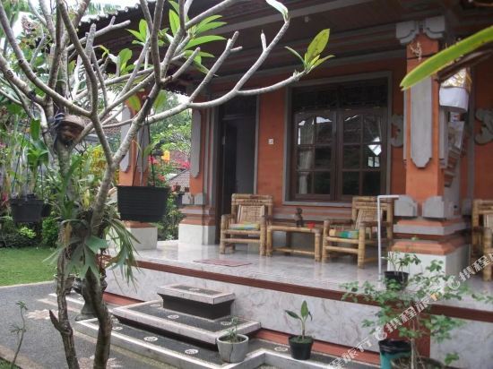Убуд: Tudes Family Homestay