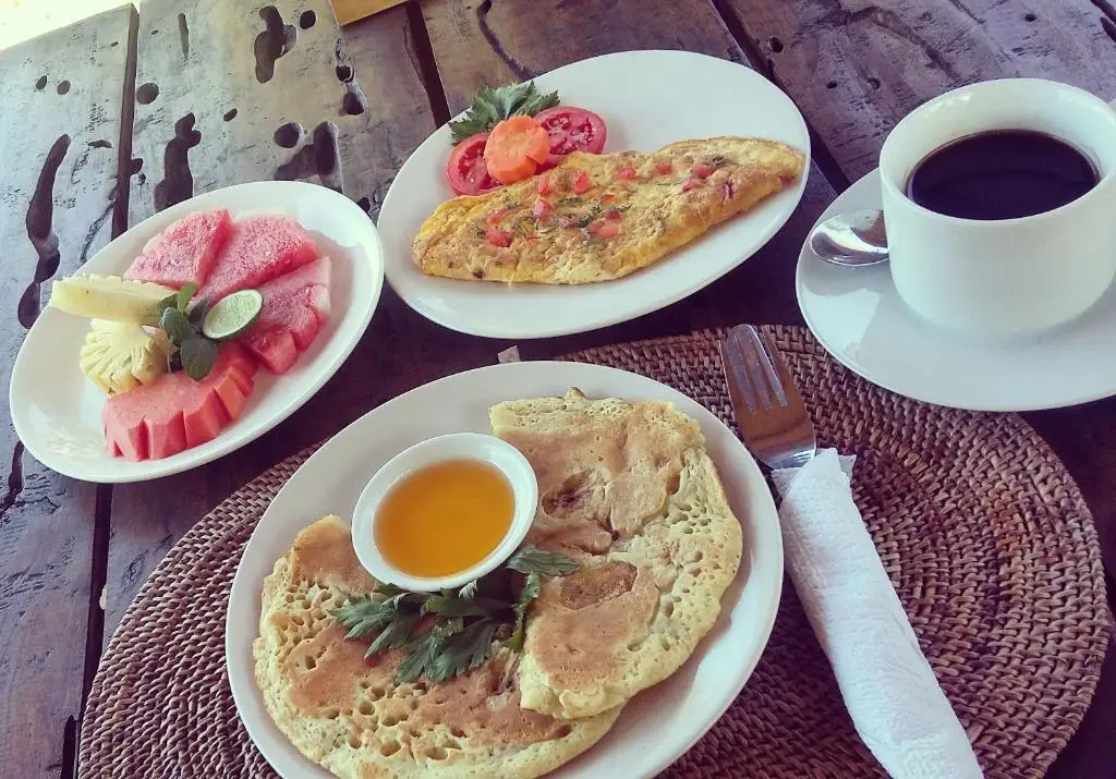 Мундук: Made Oka Homestay and Warung