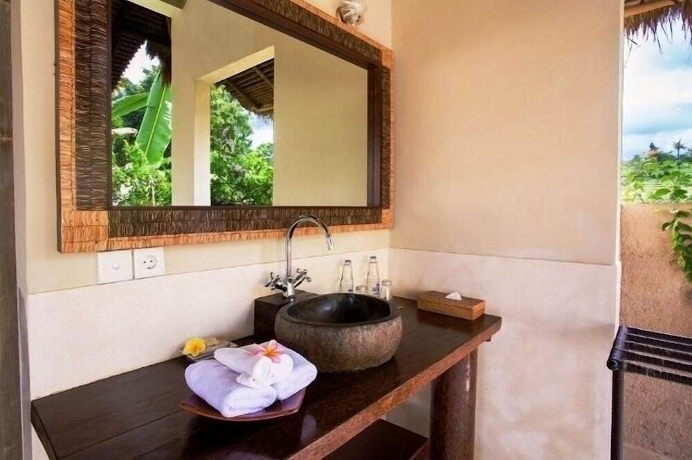 Сидемен: Surya Shanti Villa