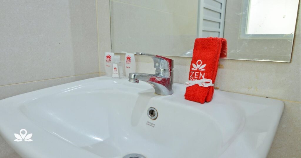 Южный Тангеранг: ZEN Rooms Safwah Bintaro Syariah