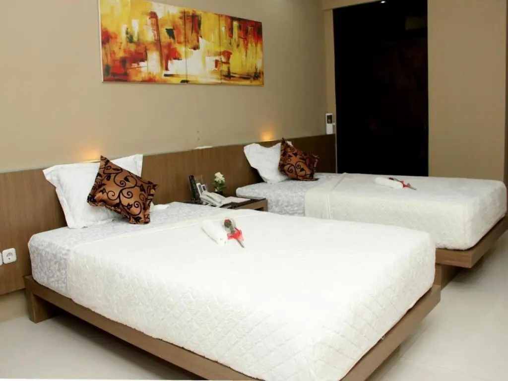 Южный Тангеранг: ZEN Rooms Safwah Bintaro Syariah