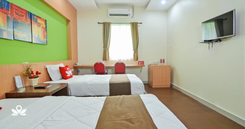 Южный Тангеранг: ZEN Rooms Safwah Bintaro Syariah