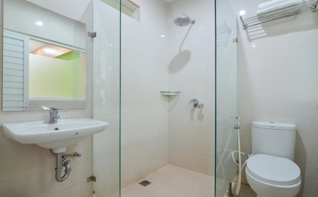 Южный Тангеранг: ZEN Rooms Safwah Bintaro Syariah
