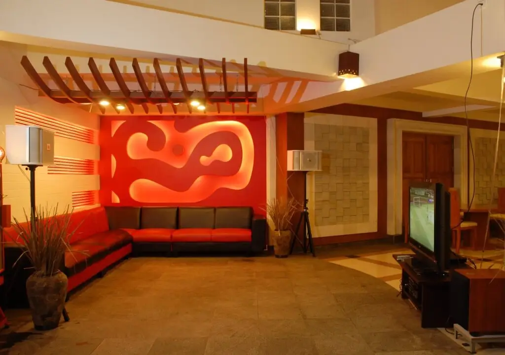 Травас: Pines Garden Resort