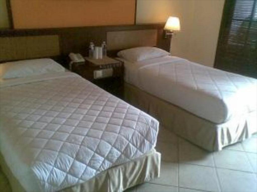 Травас: Pines Garden Resort