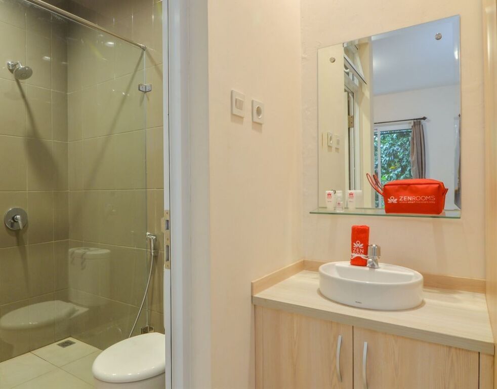 Джакарта: ZEN Rooms Kebagusan Raya 21
