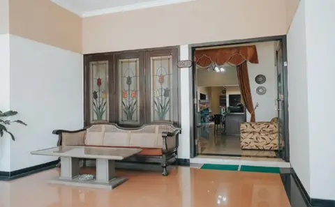 OYO 1130 Bandoeng Guest House Syariah — фото 1
