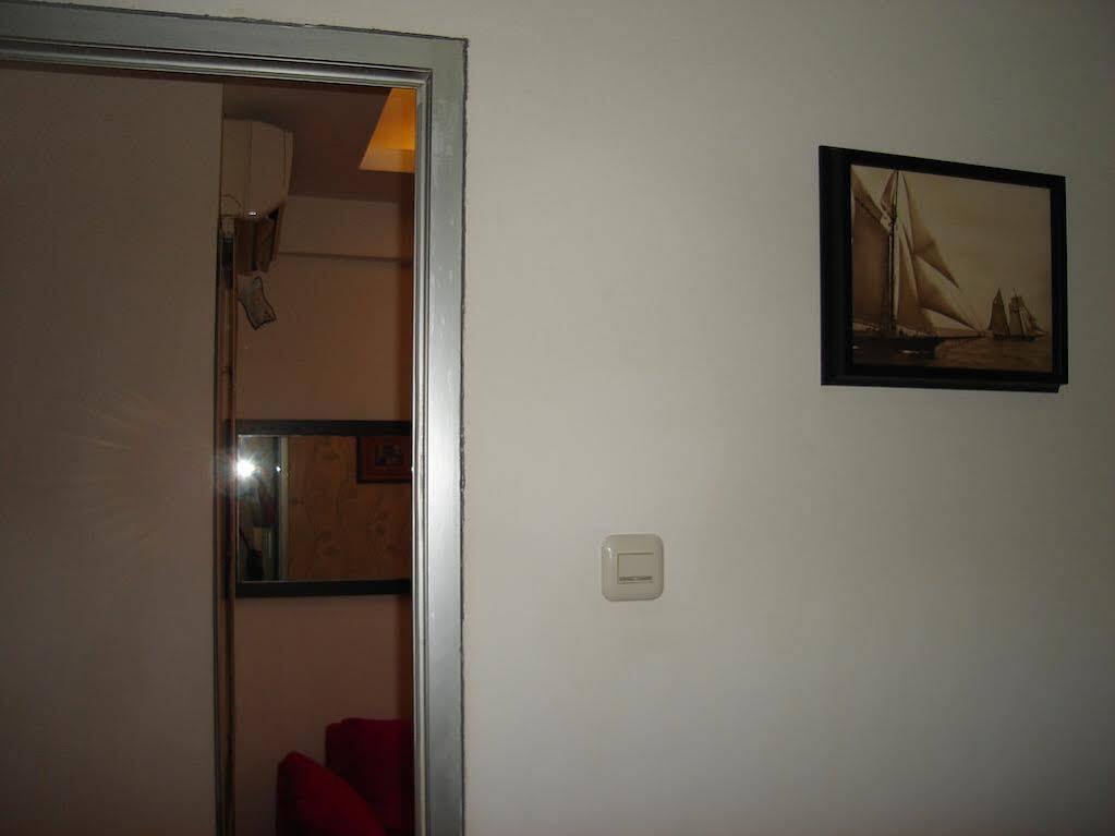 Сурабая: Puncak Permai Surabaya Apartemen unit 1733