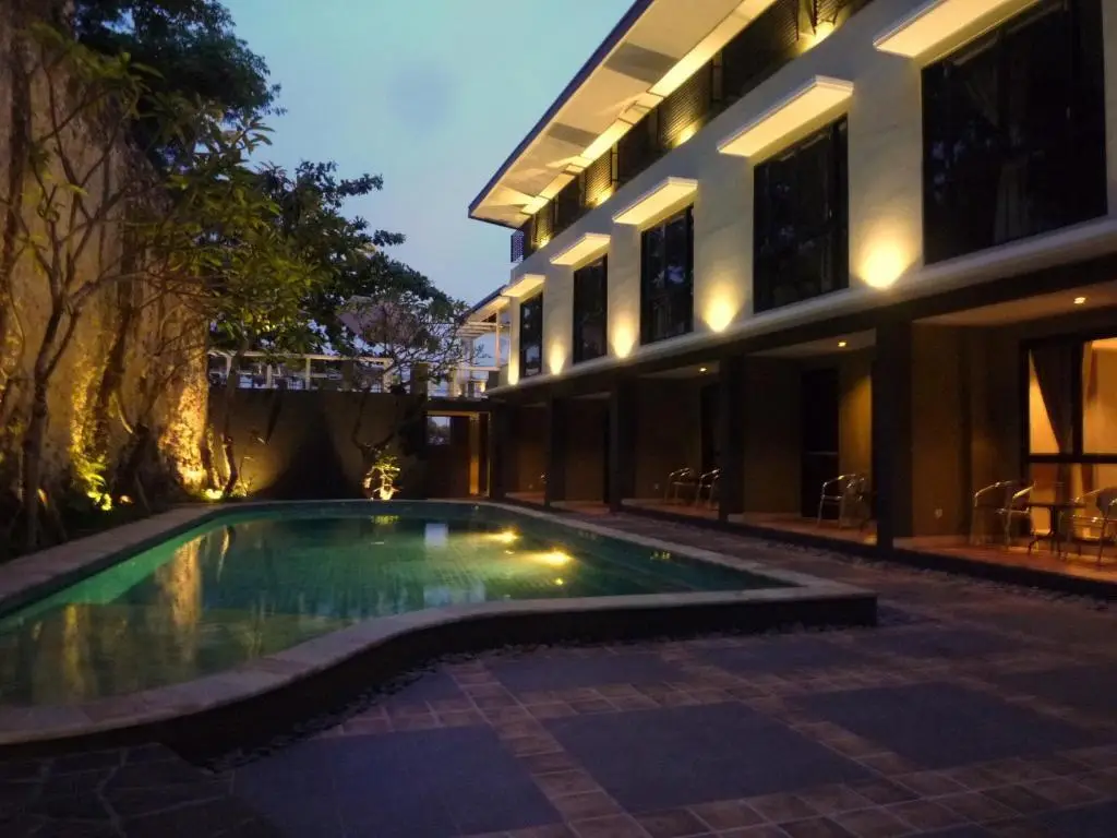 Беноа: White Rock Lodge