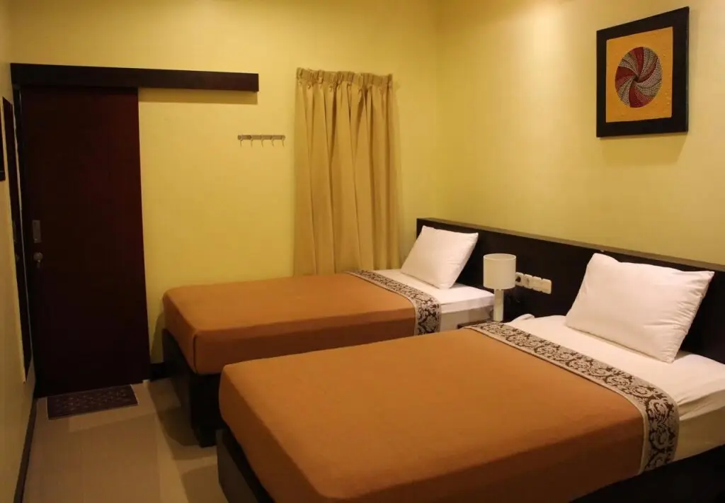 Манадо: Marina Hotel Manado