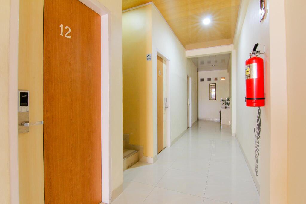 Паданг: Yani Homestay