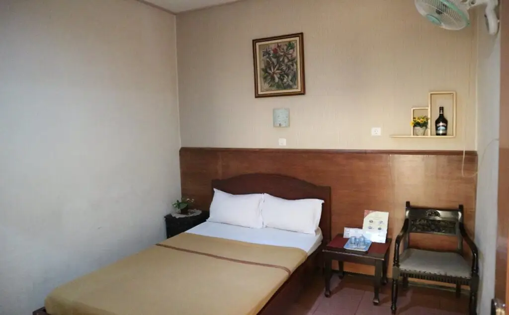 Маланг: Hotel Serayu