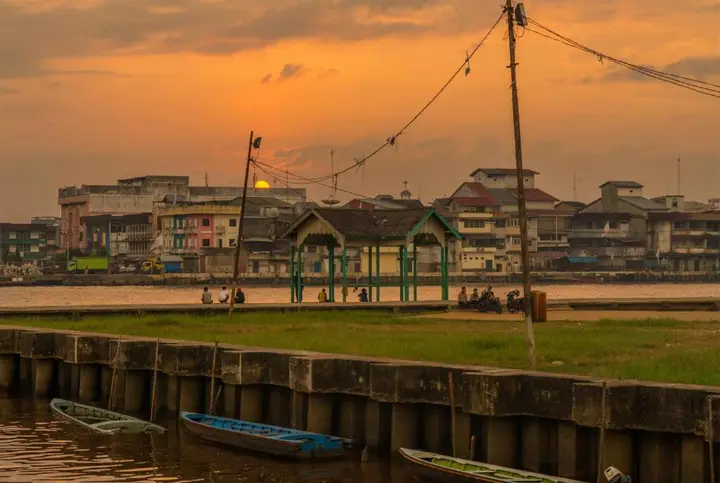Понтианак: Hotel Queen Pontianak