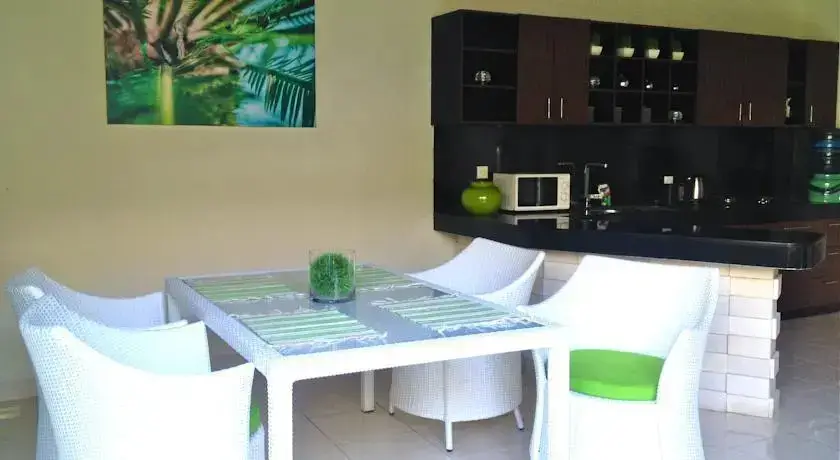 Кута: Enjoy Seminyak Villa