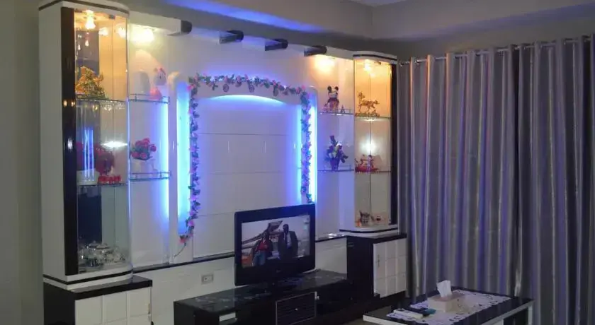 Джакарта: M Royal Mediterania Apartment