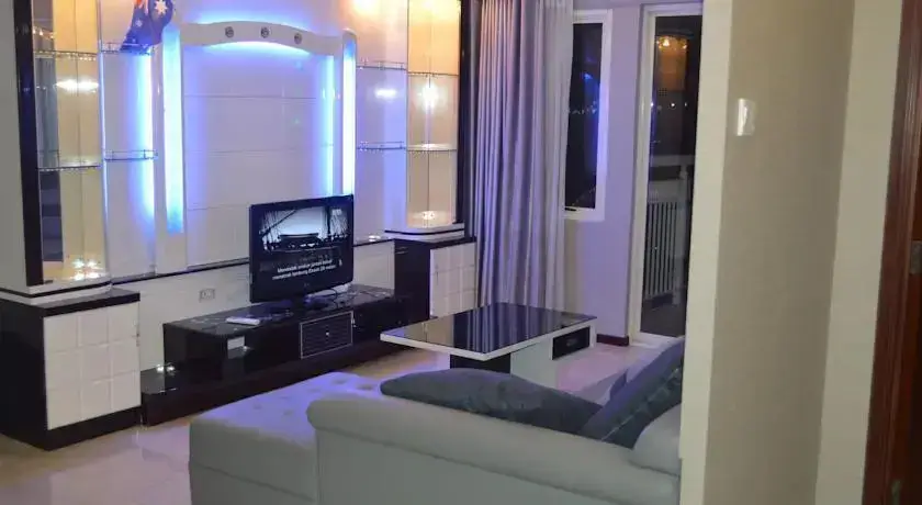 Джакарта: M Royal Mediterania Apartment