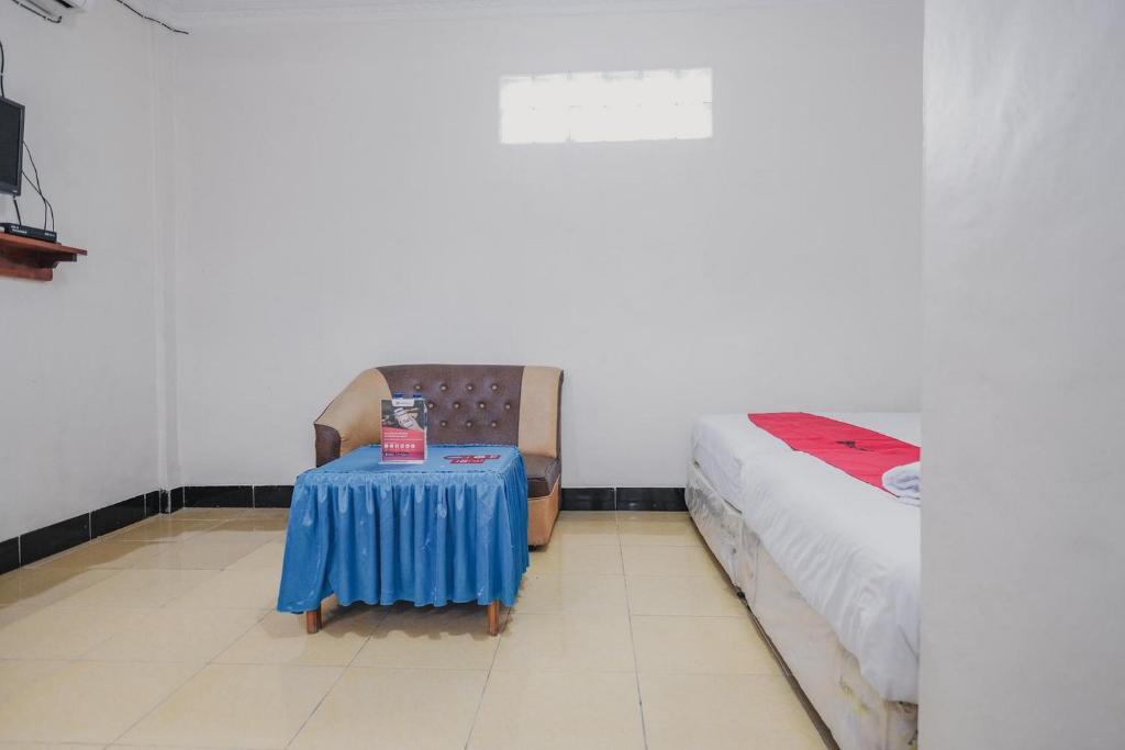 Лива: RedDoorz Syariah near Kebun Raya Liwa