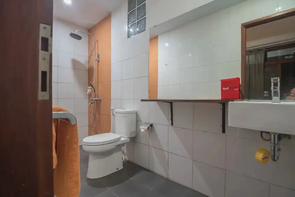 Бандунг: RedDoorz @ Rumah Kiboku