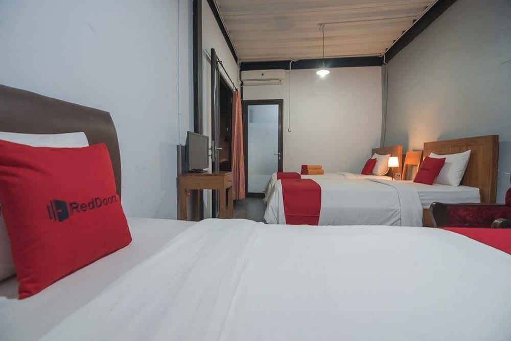 Бандунг: RedDoorz @ Rumah Kiboku