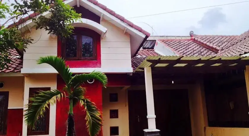 Ngaglik: Rumah Aika Family Homestay Yogyakarta