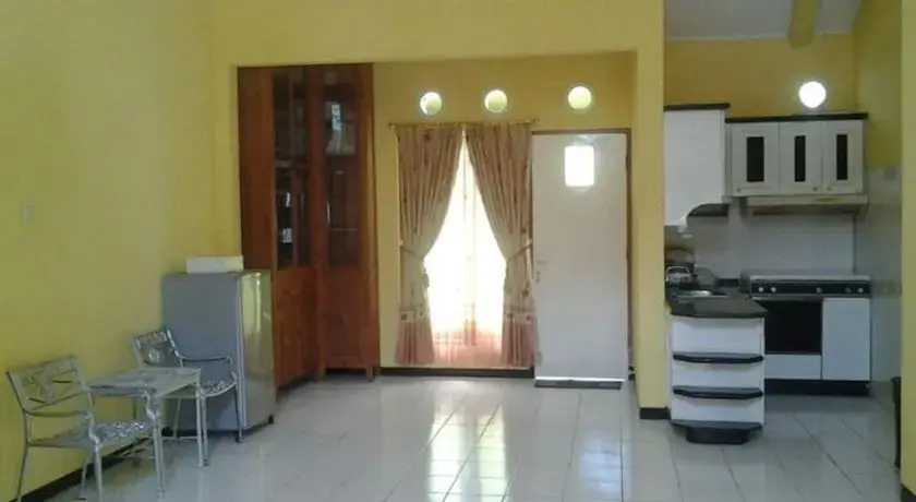 Ngaglik: Rumah Aika Family Homestay Yogyakarta