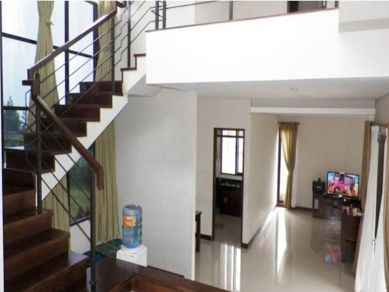 Паромпонг: Villa Qfa Syariah