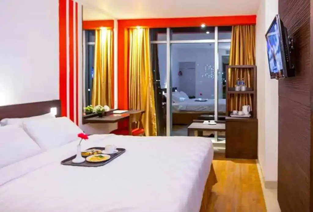 Джакарта: Redstar Hotel