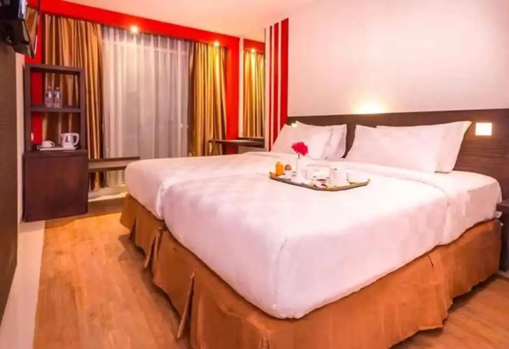 Джакарта: Redstar Hotel