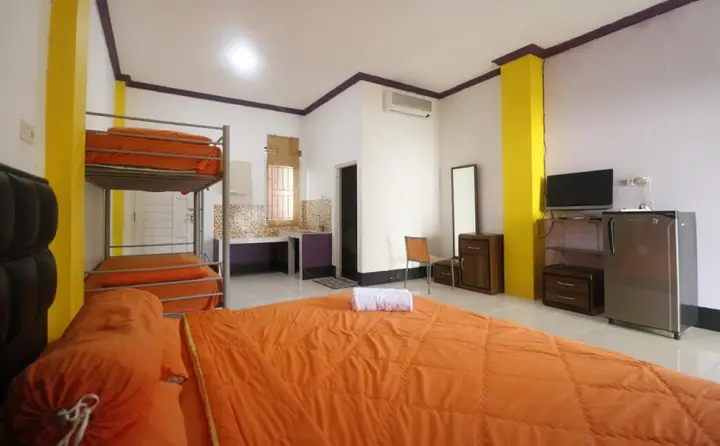Баликпапан: Emweka Guest House n Pavillion