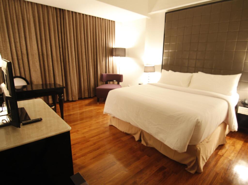 Джакарта: Diradja Hotel