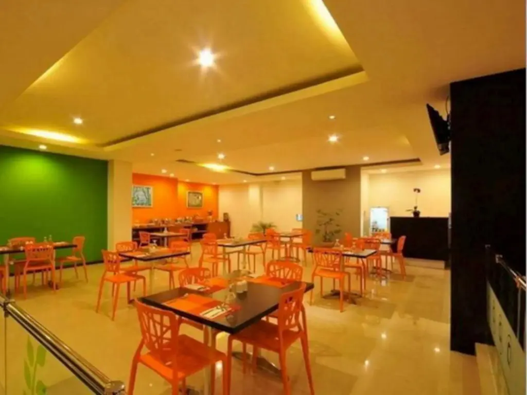 Матарам: Hotel Pratama