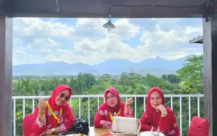 Матарам: Hotel Pratama