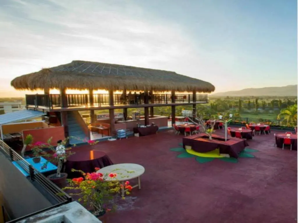Матарам: Hotel Pratama
