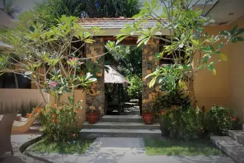 Гили Траванган: Matahari Inn