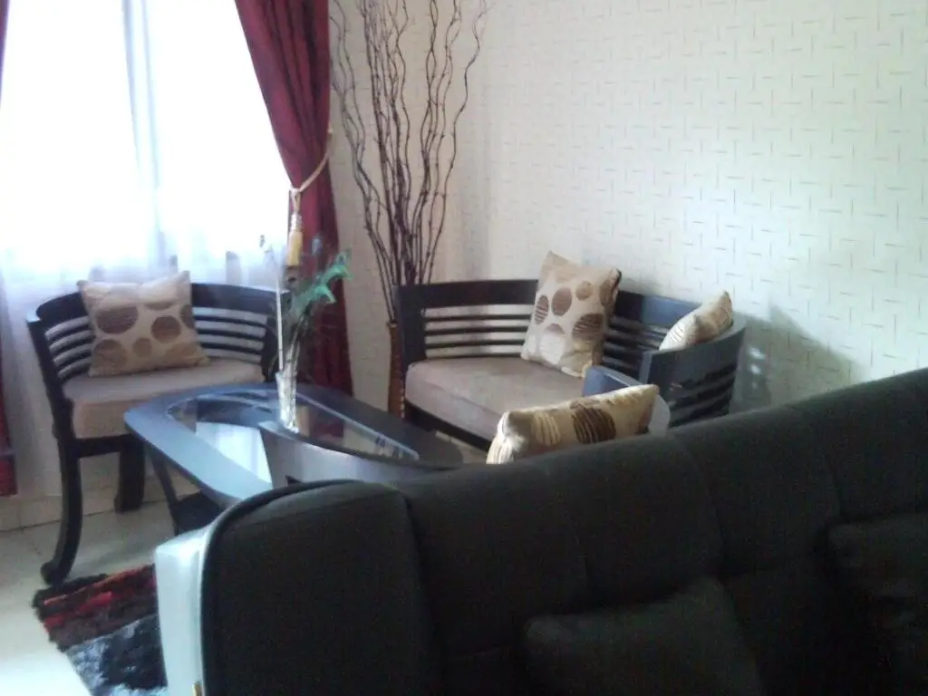 Паромпонг: Villa Roemi