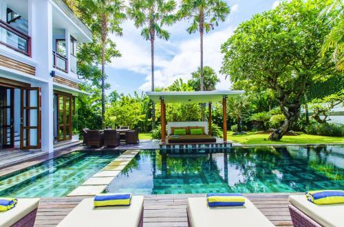 Переренан: Villa Mary's Beach