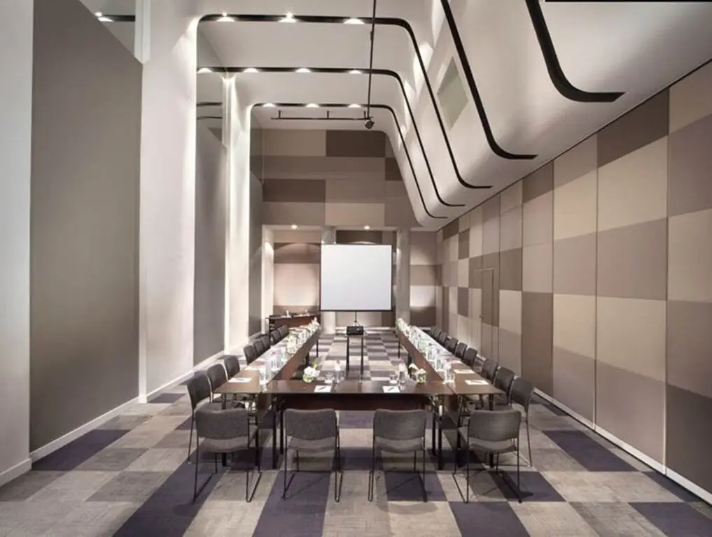 Джакарта: ARTOTEL Thamrin Jakarta