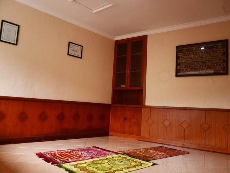 Сиамис: The Priangan Hotel I Yos Sudarso