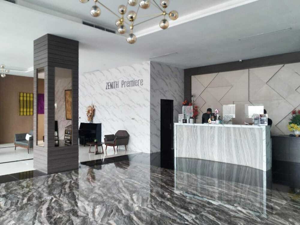 Баубау: Zenith Premiere Hotel Baubau