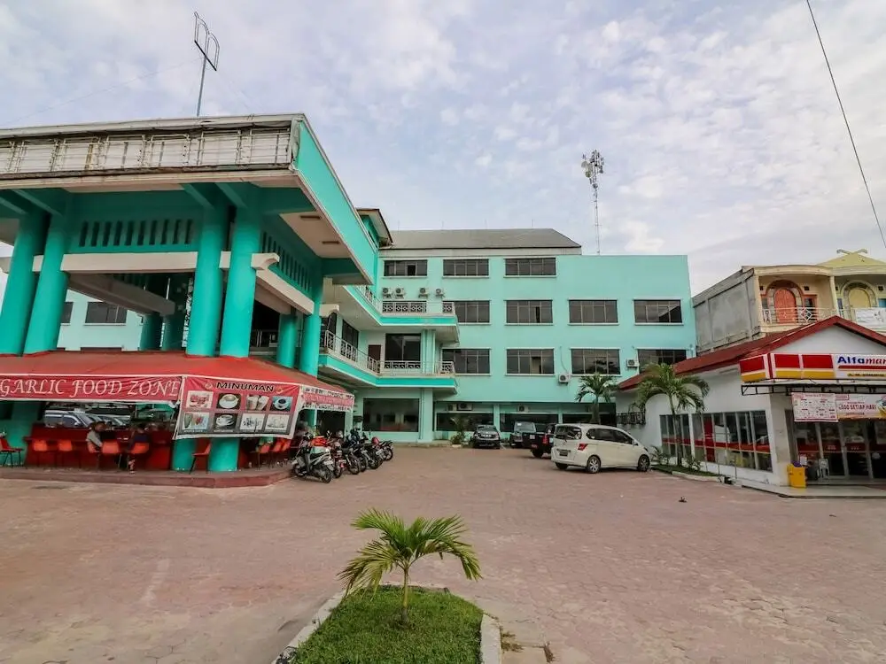 NIDA Rooms Tampan Universitas Riau HR Subrantas Panam at Hotel Sabrina — фото 1