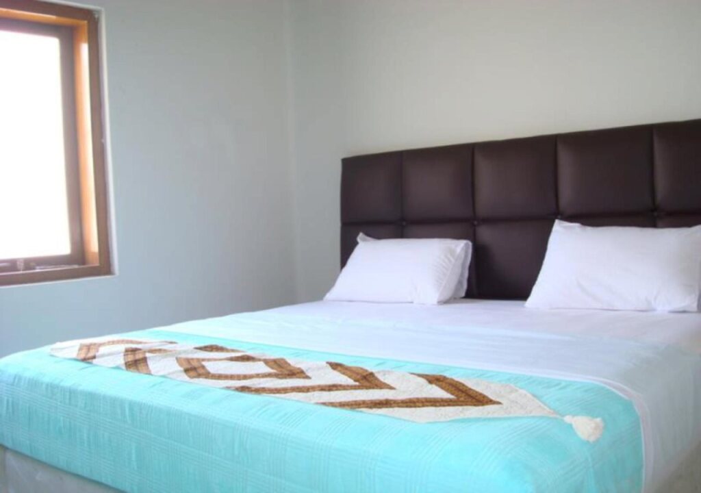 Сурабая: Family Guest House Barata Jaya 48